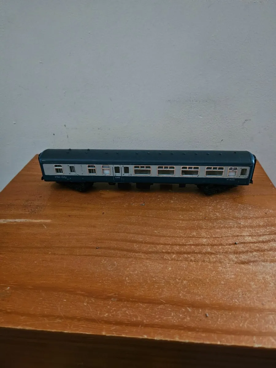 Hornby OO Gauge Carraige