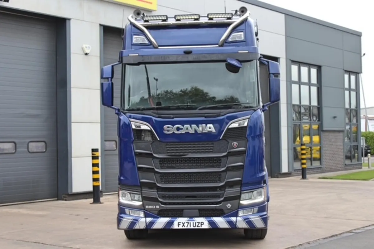 2021 SCANIA S660  6X2 WITH REAR LIFT AXLE - Image 2