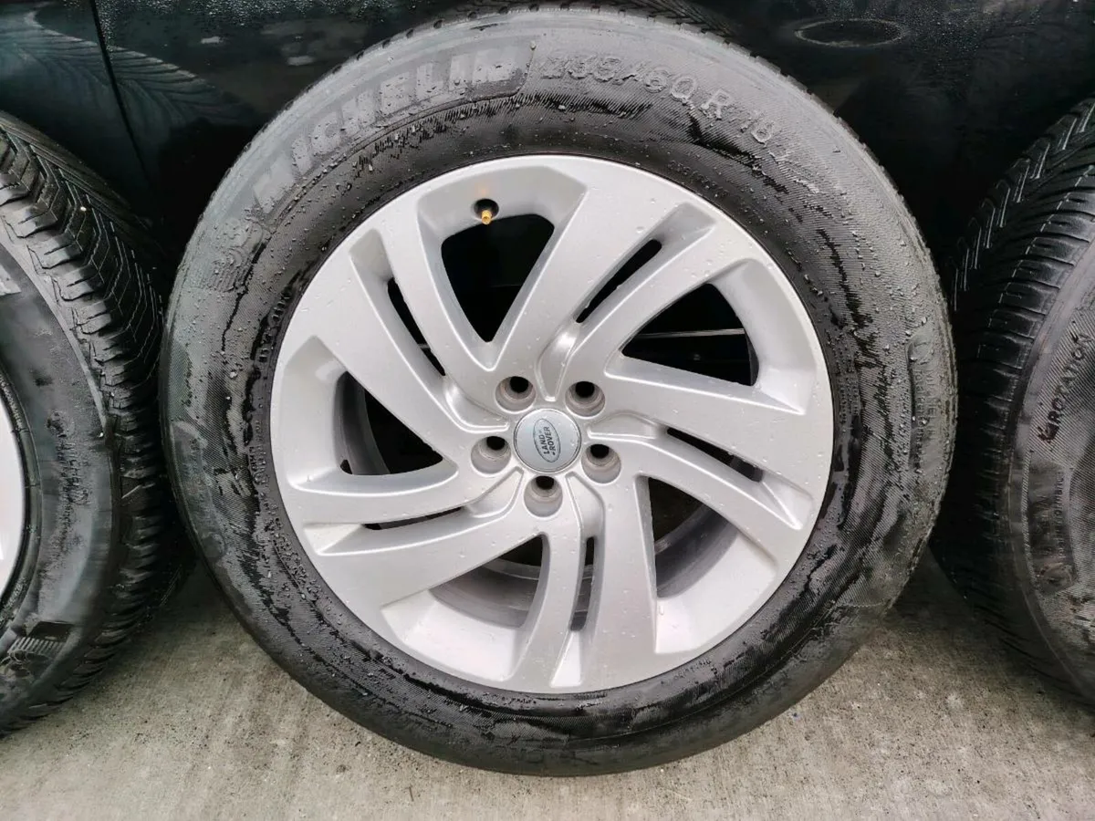 Range Rover alloys with Michelin tyres - Image 4