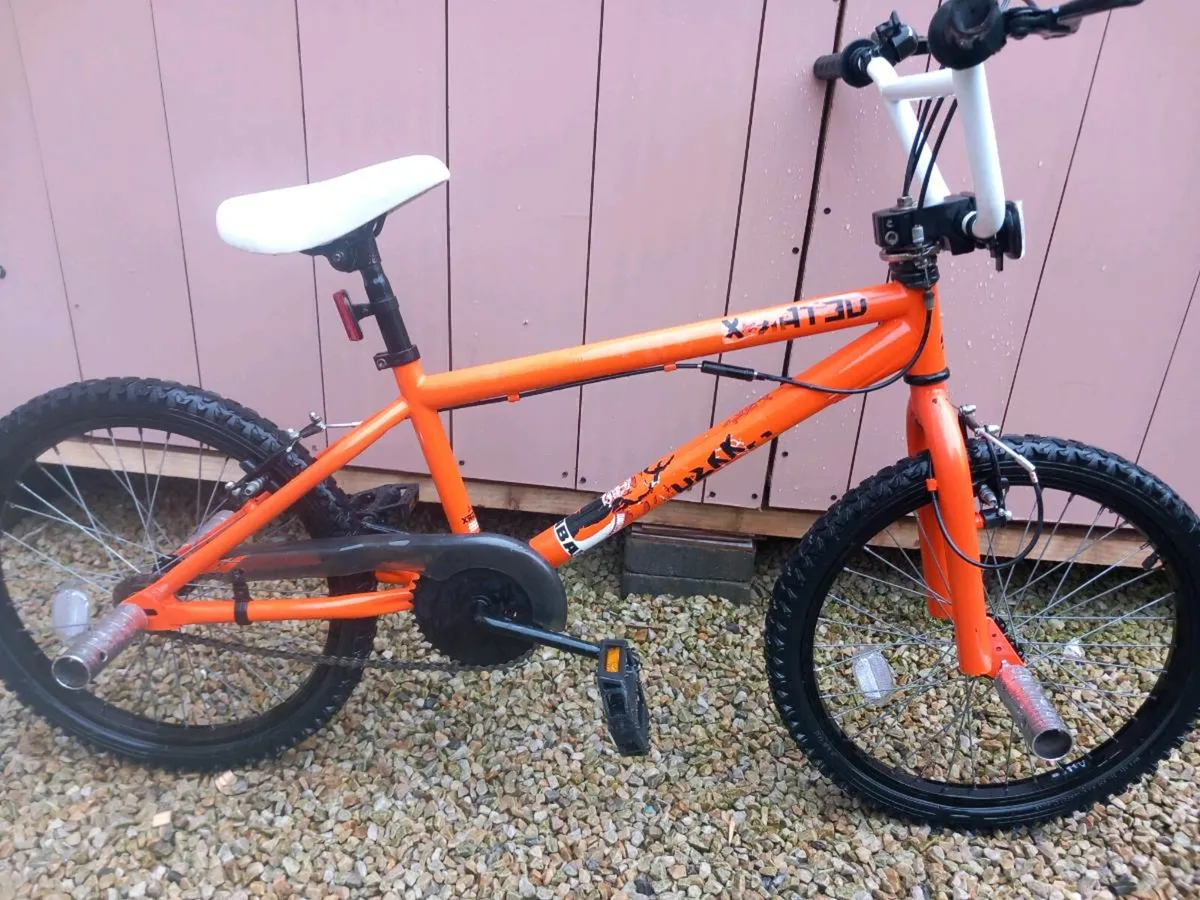 Kids BMX bike size 20 inch wheels. - Image 2