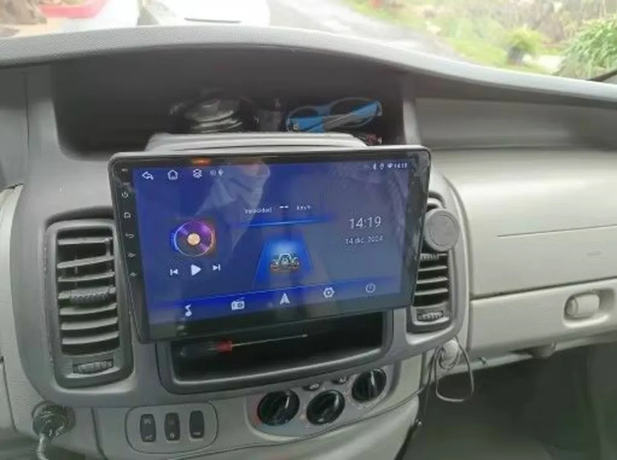 Android Radio for Renault Trafic Vivaro 2010-14 - Image 1