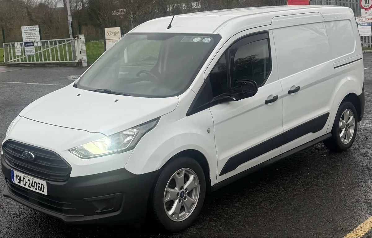 Ford Transit Connect 2019 Cvrt2/27 - Image 2