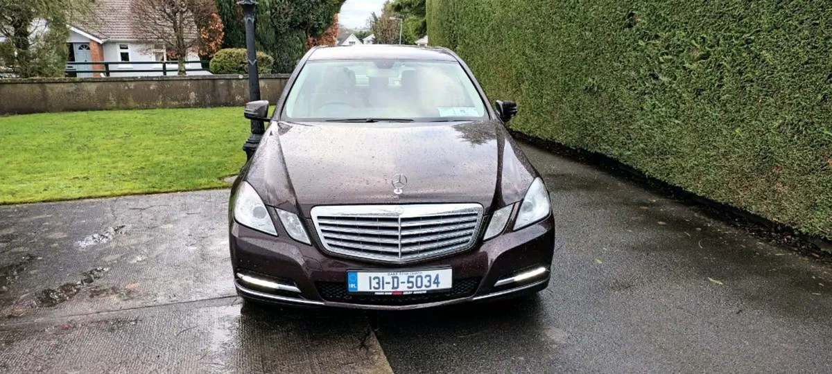 131 E Class Mercedes. Light passenger side damage. - Image 1