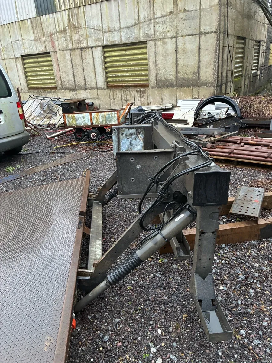 Tail lift for sale - Image 4