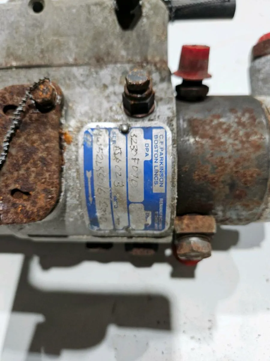 Perkins Injector pump and injectors new - Image 2