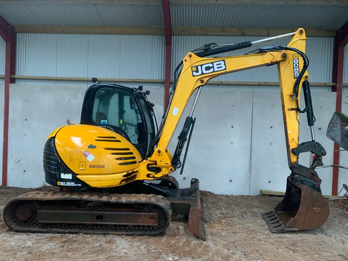 JCB 8085 8 Ton - Image 1