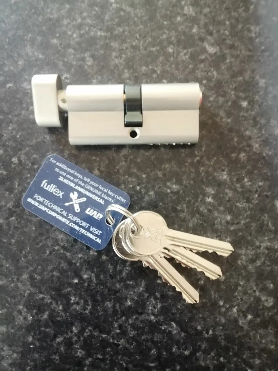 PVC sliding door - Image 2