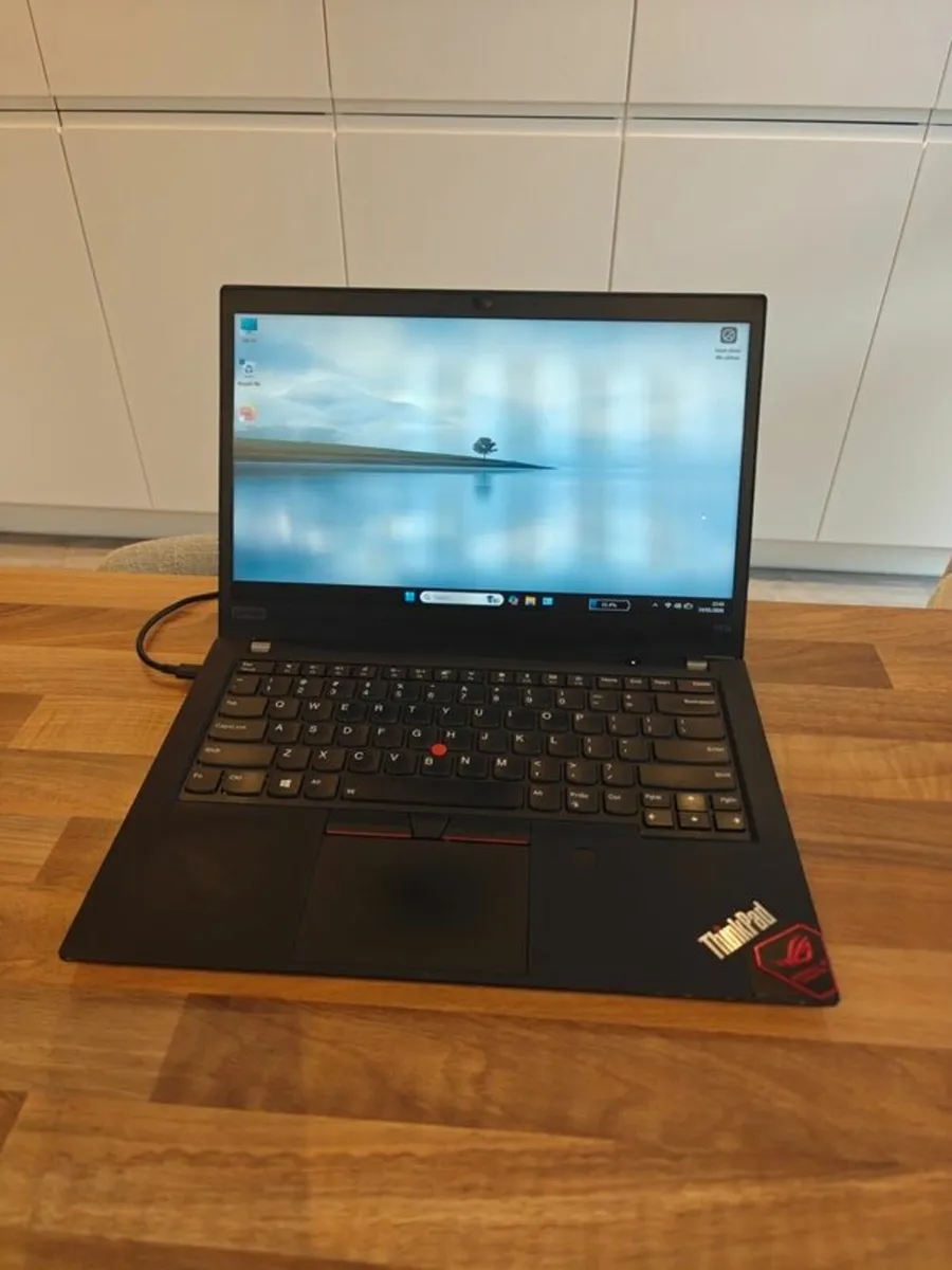 Lenovo Thinkpad P43s | i7 | 32GB | 14" Touchscreen - Image 1