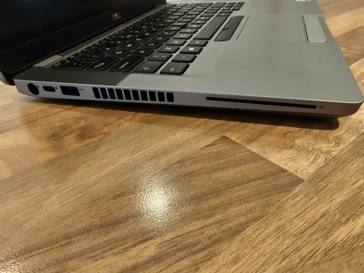 Dell Latitude 5410 | i5 (10th gen) | 16GB | 256GB - Image 3