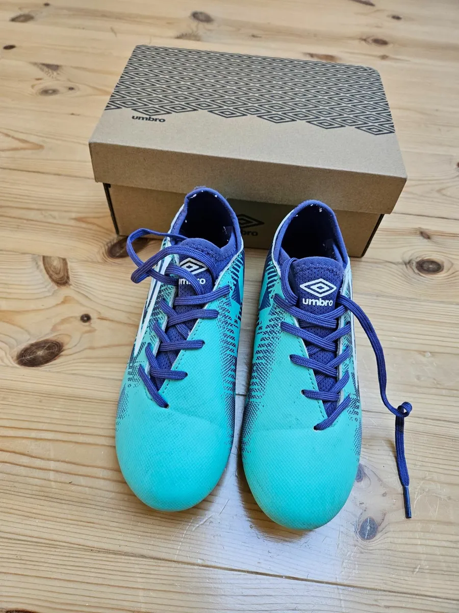 Girls Football Boots - Image 1