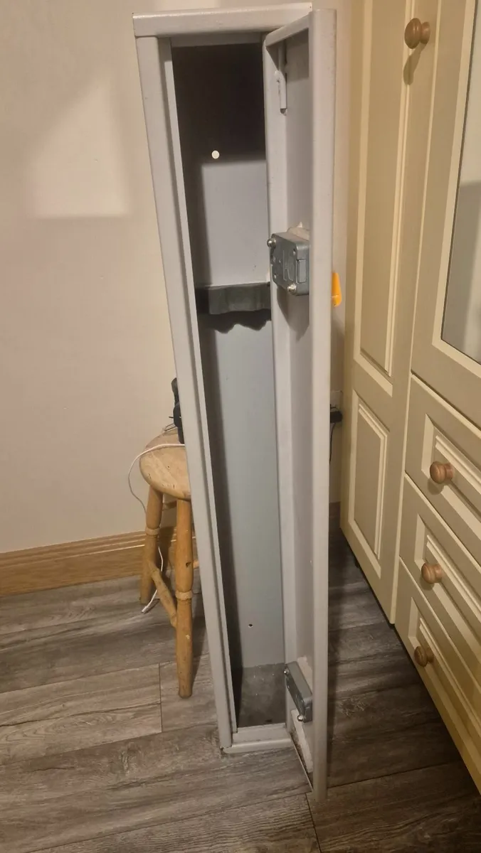 Gun safe - Image 2