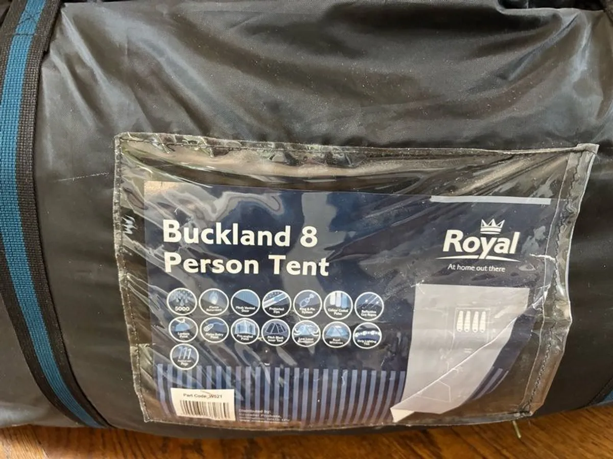 Royal Buckland 8 Person And ent
