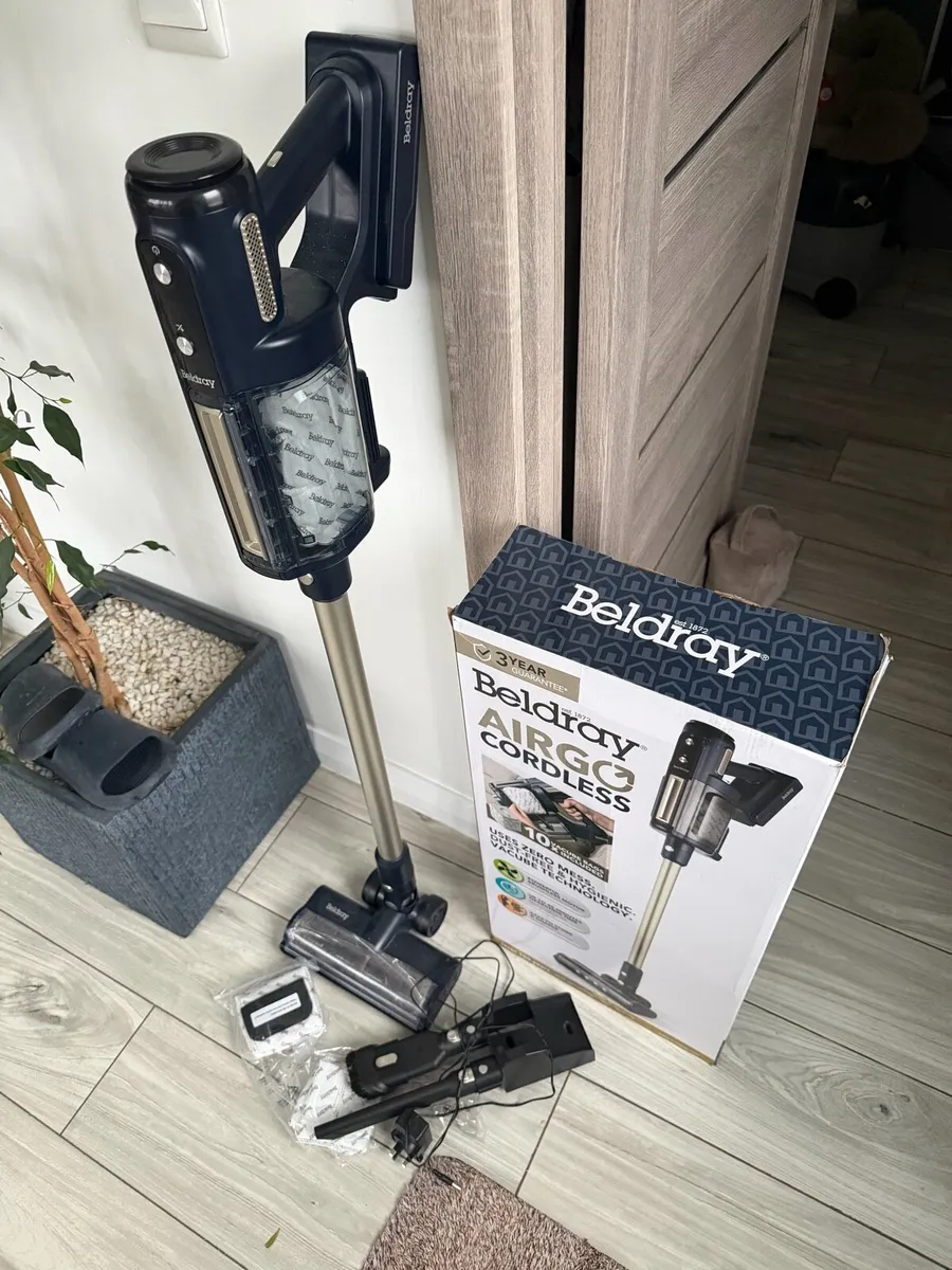 Cordless Hoover - Image 1