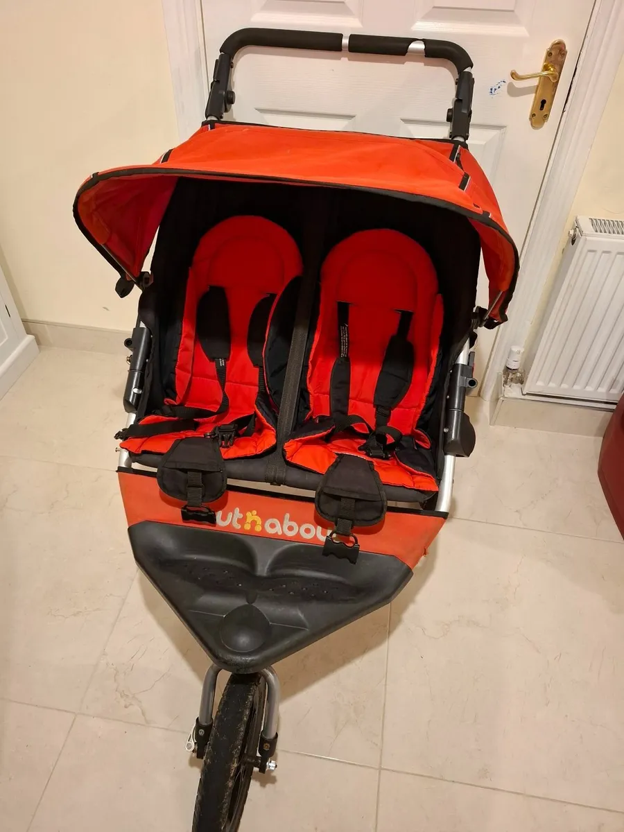 Out and about buggy - Image 1