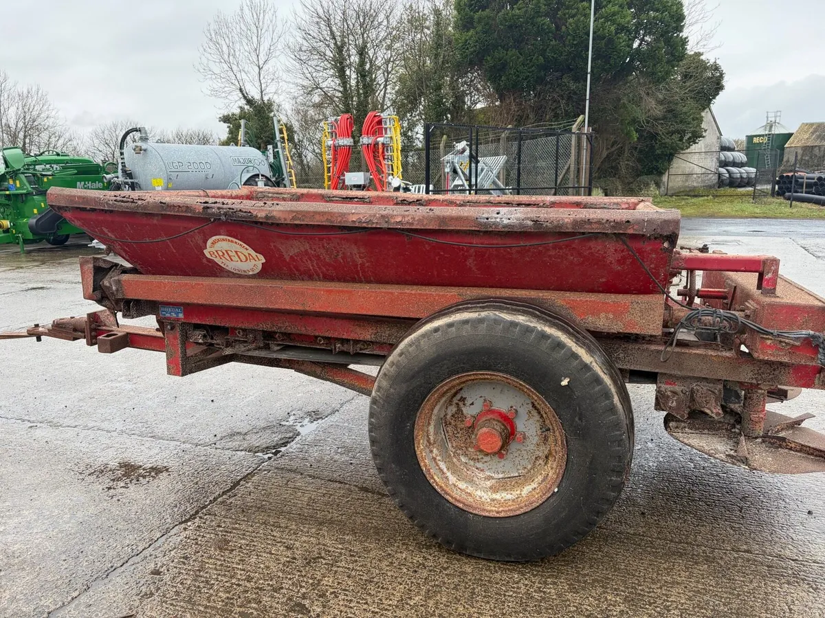 BREDAL lime spreader - Image 2