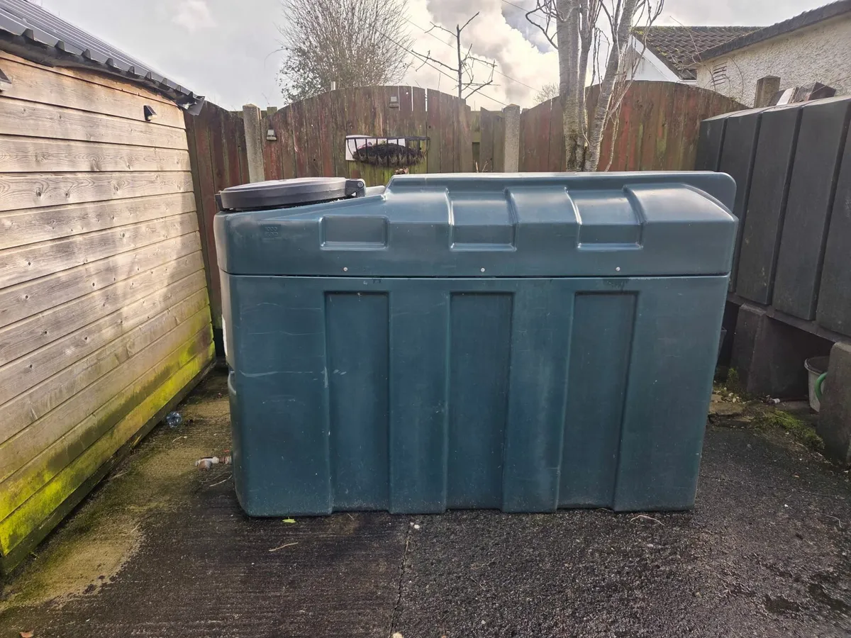 1000 litre bunded oil tank - Image 1