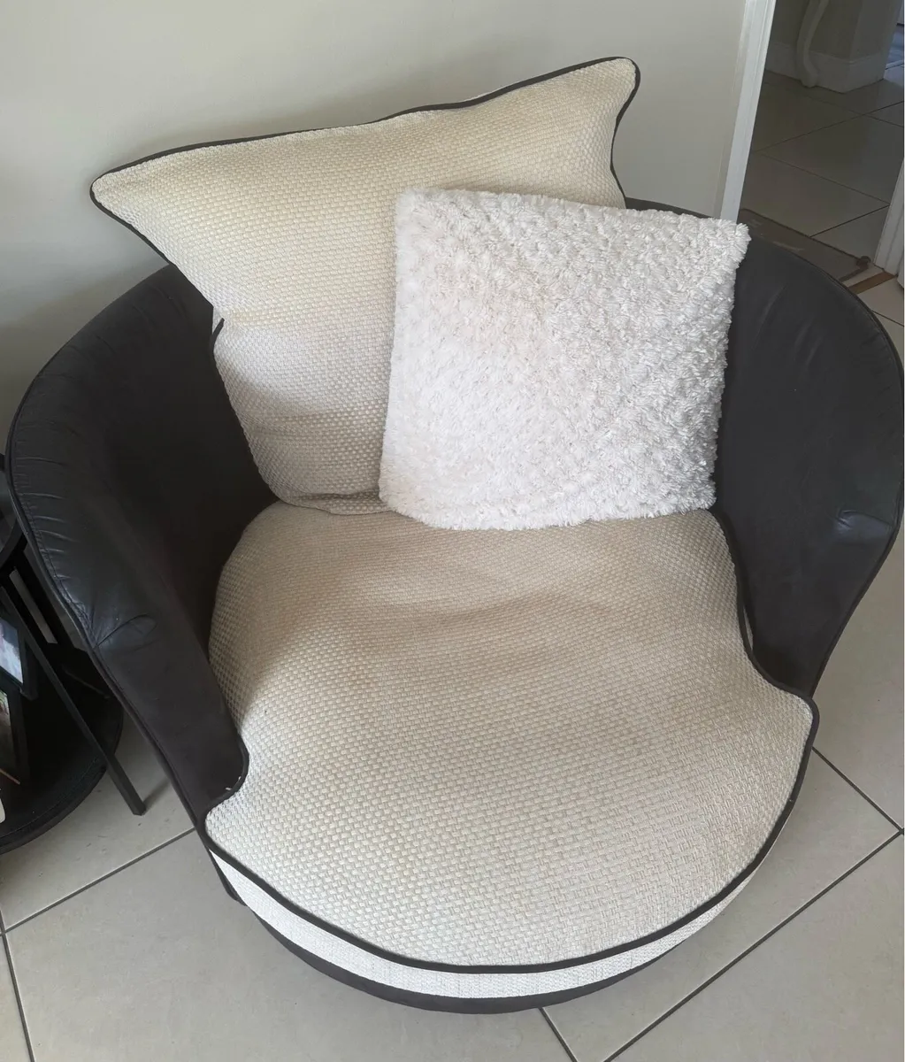 Swivel Chair