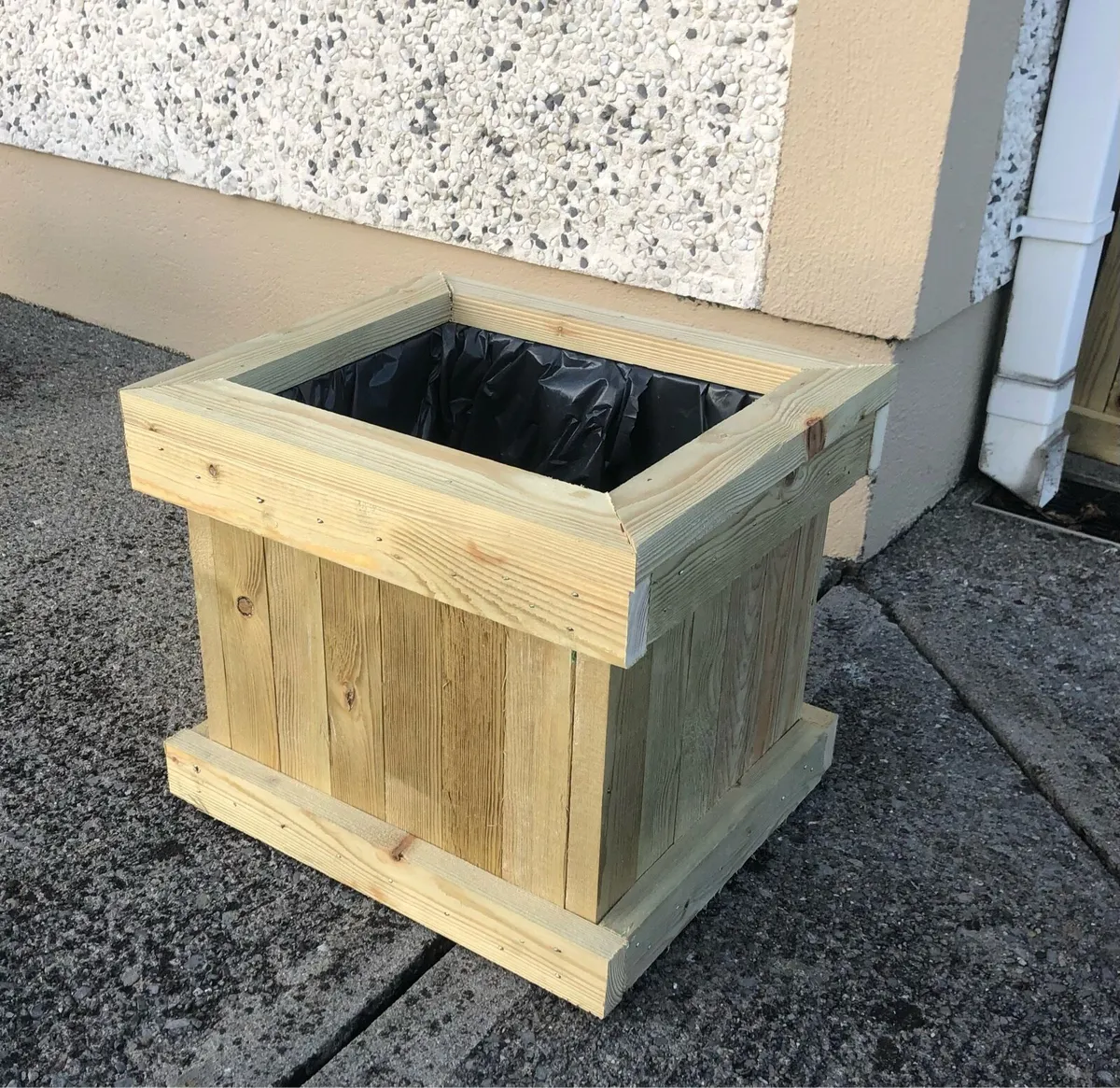 Handmade wooden picnic benches - Image 4