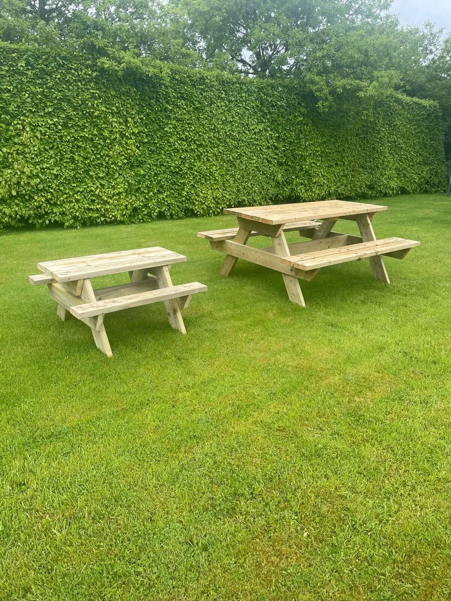 Handmade wooden picnic benches - Image 1