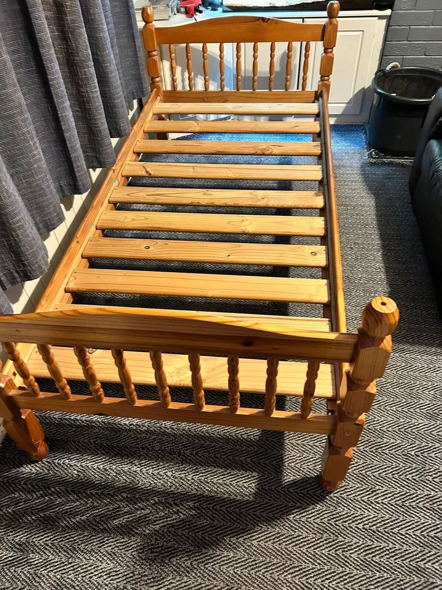 2 x Lovely Matching Pine Wooden Single Bed Frames - Image 2