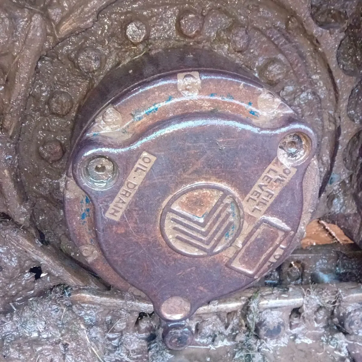 Wanted final drive for hyundai digger. - Image 1