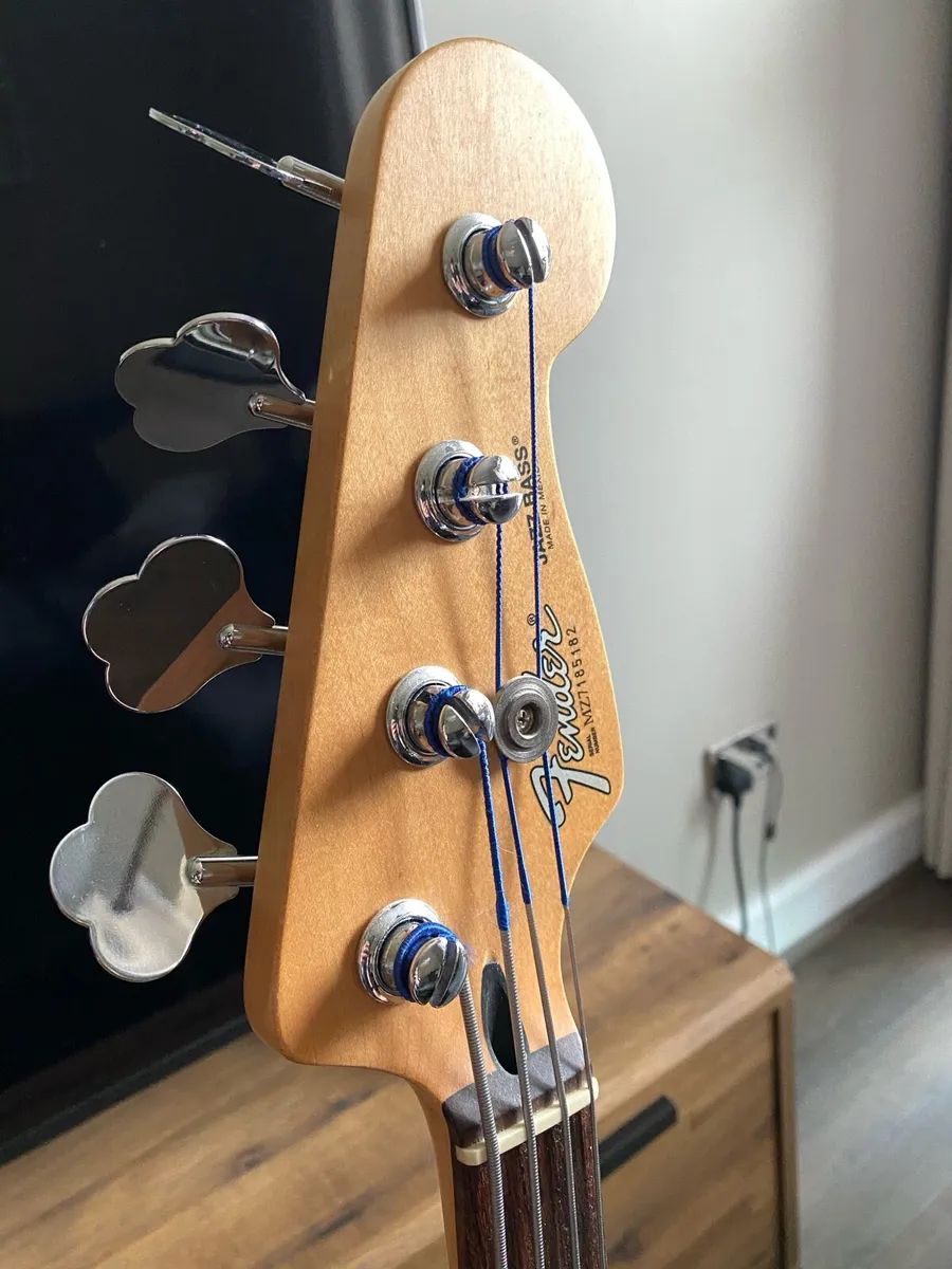 Fender Jazz Bass - Image 4