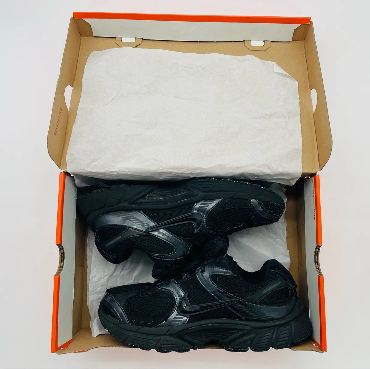 Nike V5 Rnr Shoes  Uk 9 - Image 2