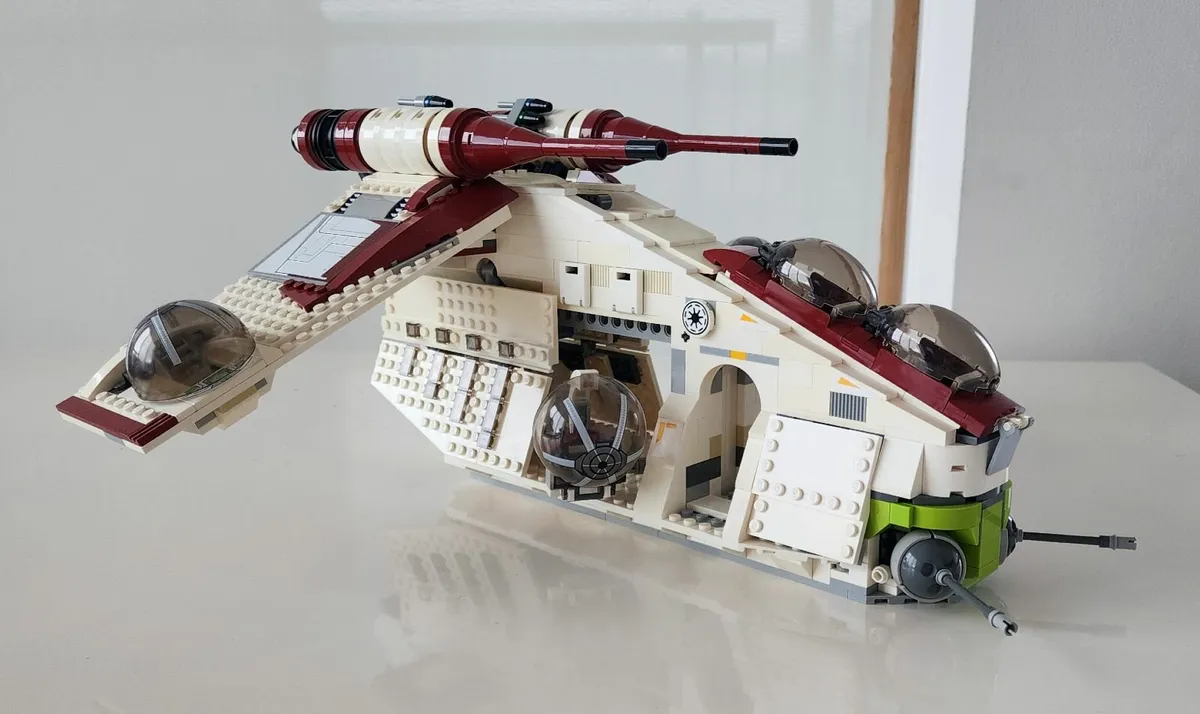 Lego 75021 Republic Gunship - Image 4