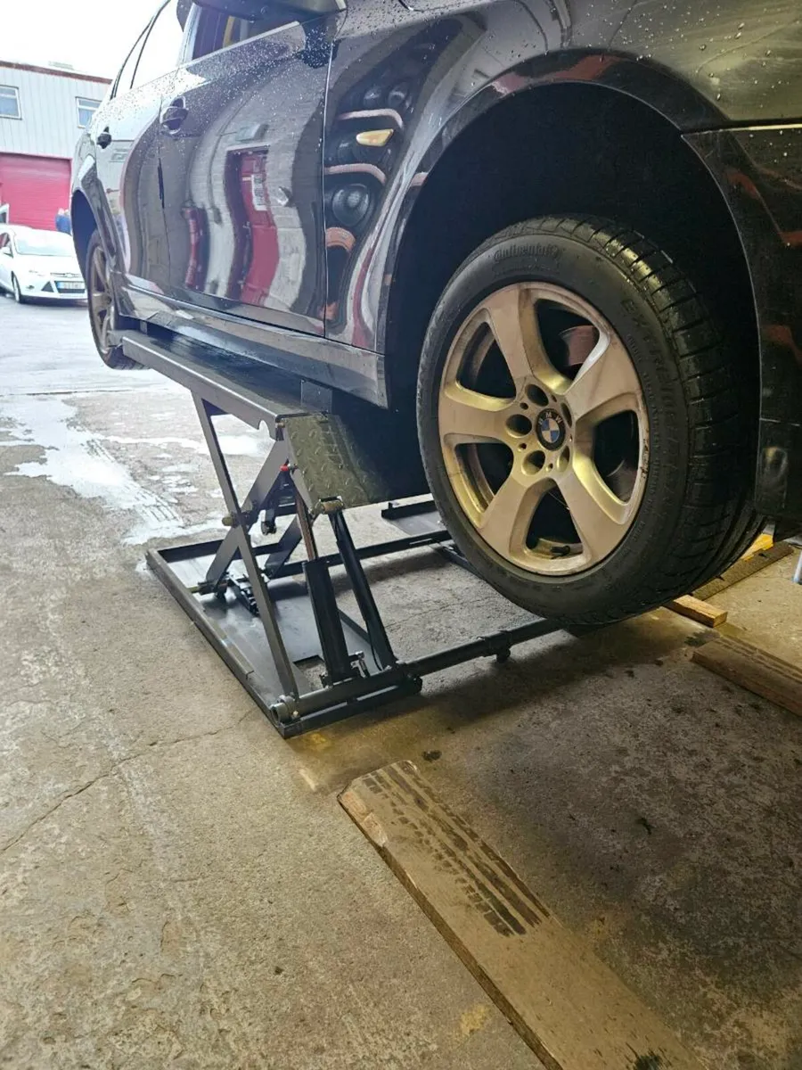 Garage Equipment - Image 2