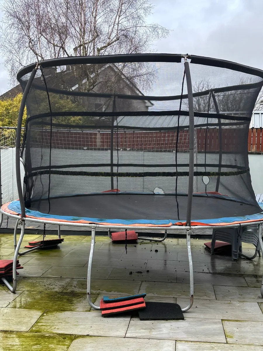 15ft trampoline - Image 1