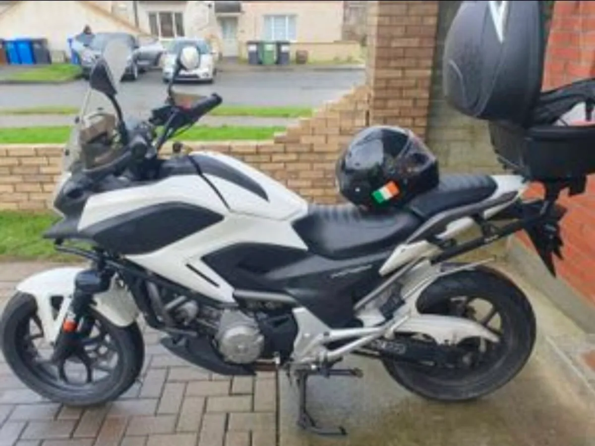 NC700X Honda 2013 Free Helmet - Image 2