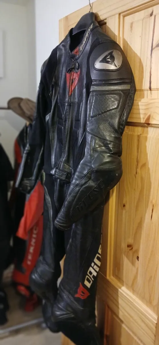 Dainese leathers and Macna textile jacket - Image 4