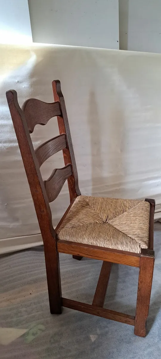Oak Round Dining Table and 6 Oak Chairs - Image 2