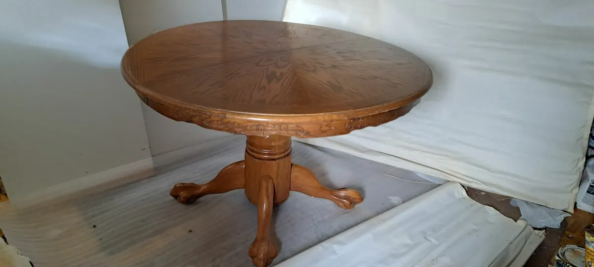 Oak Round Dining Table and 6 Oak Chairs - Image 1