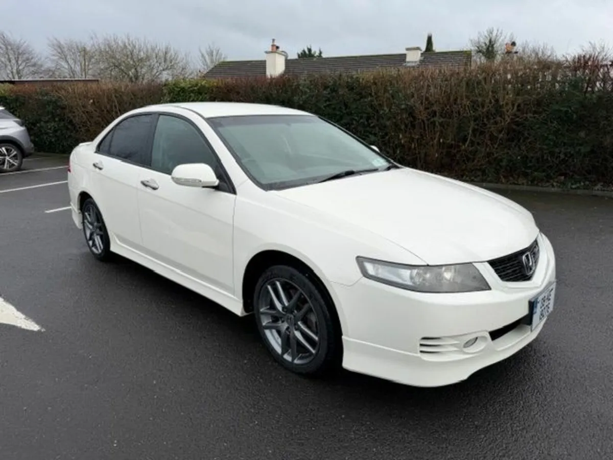 Honda Accord Euro R CL7 - Image 1