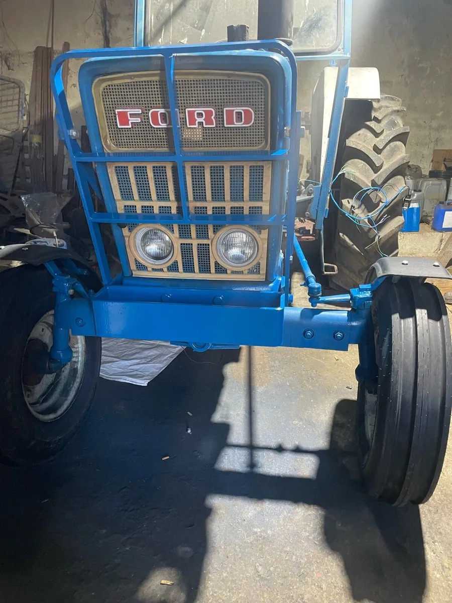 Ford 2wd front mudguards/ Weight carriers - Image 1