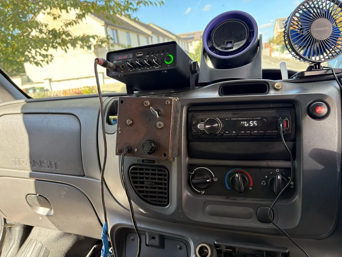 Ice cream van for sale - Image 4