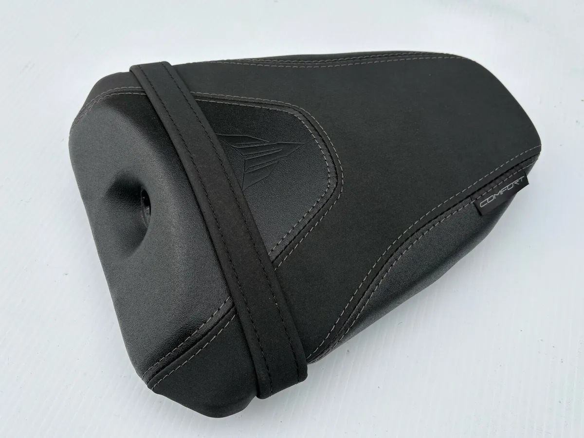 MT09 Comfort Seats - Image 3