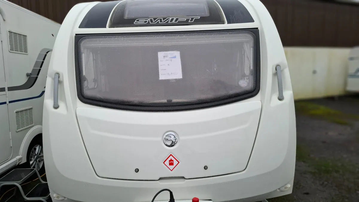 Swift Sprite Major 6 Berth Caravan - Image 3