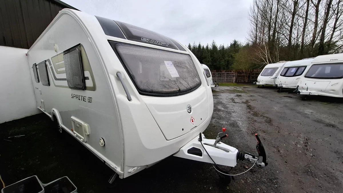 Swift Sprite Major 6 Berth Caravan - Image 2