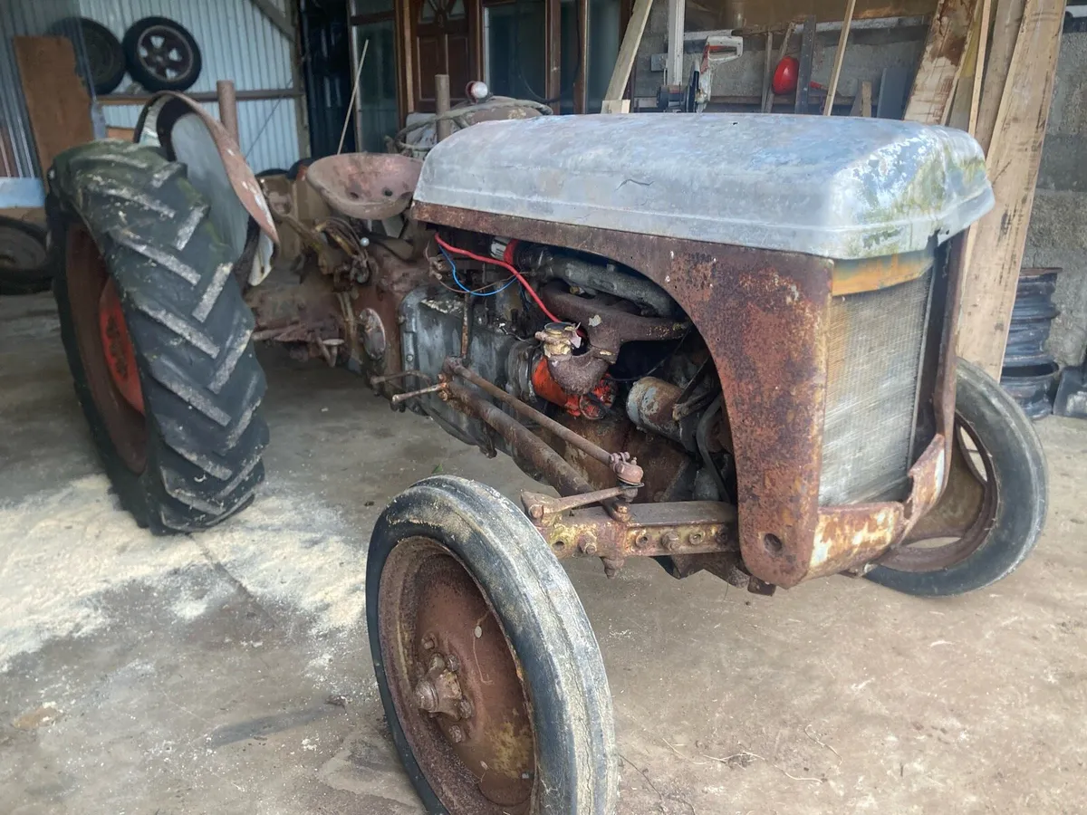 Ferguson T20 restoration project - Image 2