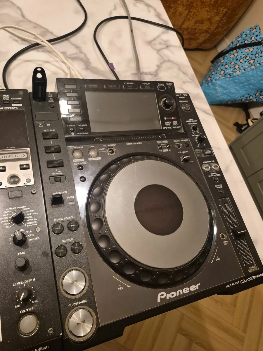 CDJ 2000 nexus, DJM900 & Custom Stand - Image 2