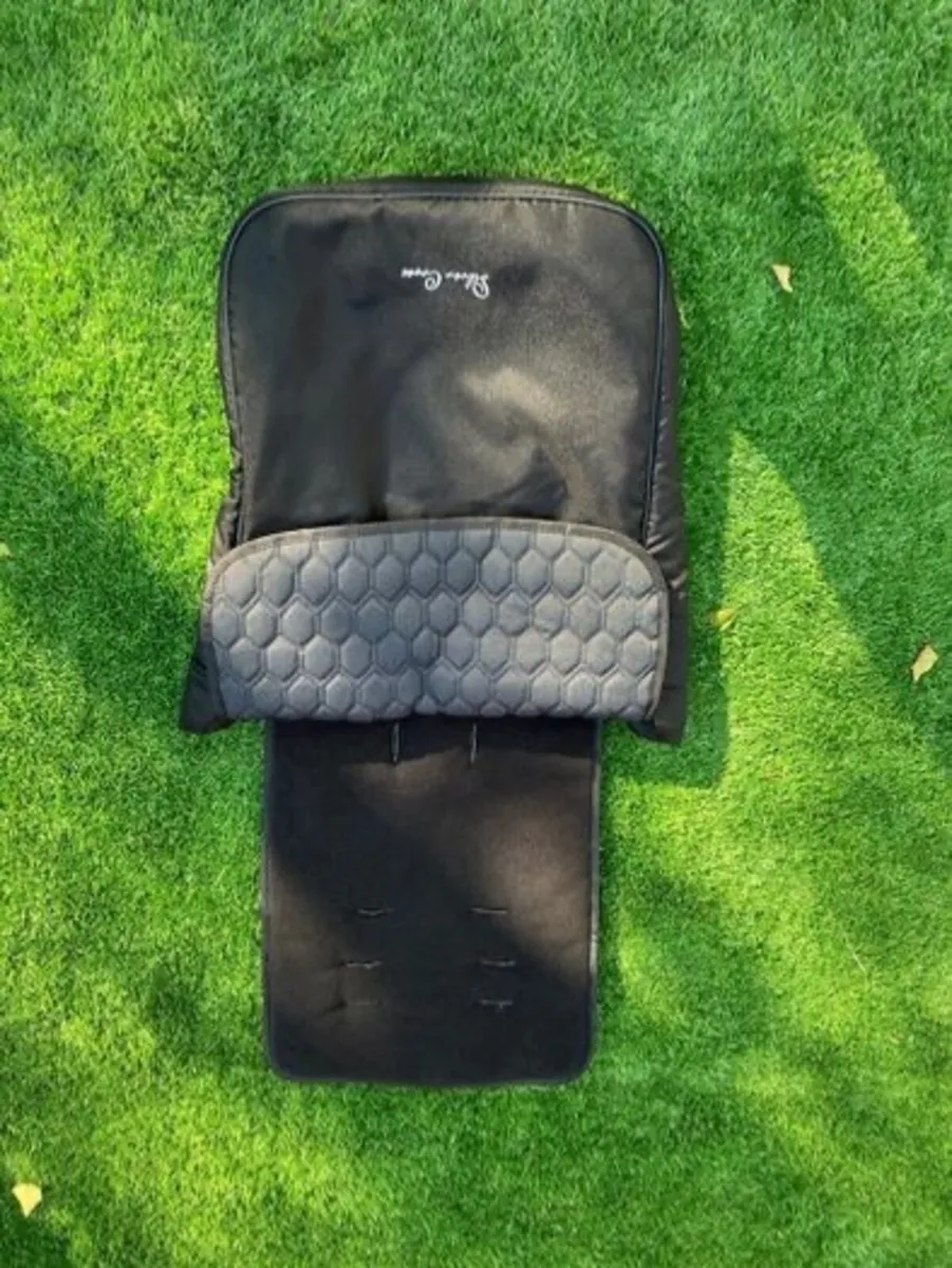 Silver Cross Green Stroller - Image 1