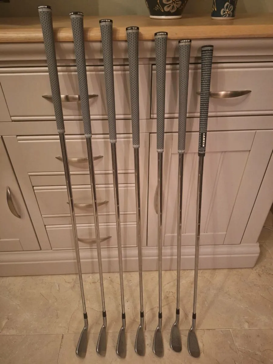 Mixuno JPX 921 Hot Metal irons for sale - Image 1