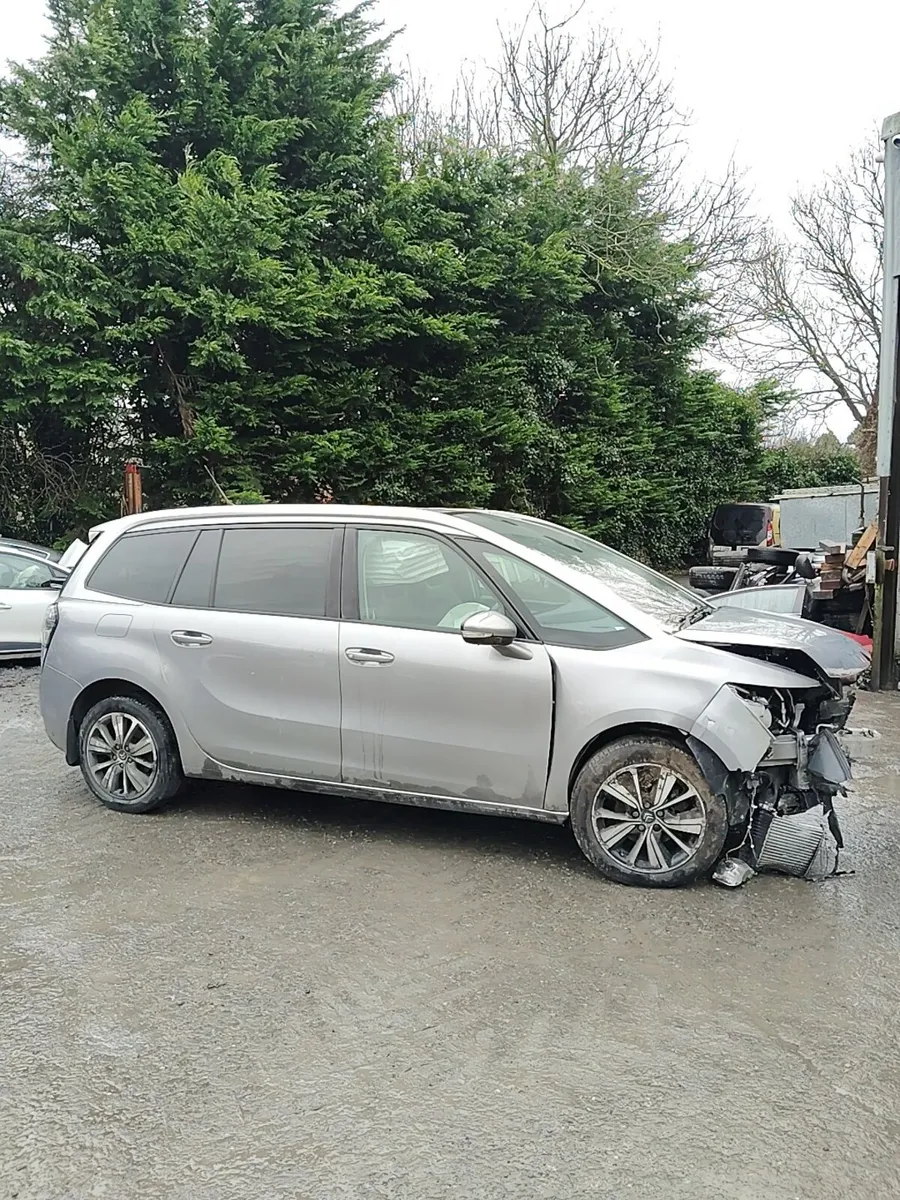 Breaking Citroen C4 picasso 2019 diesel - Image 4