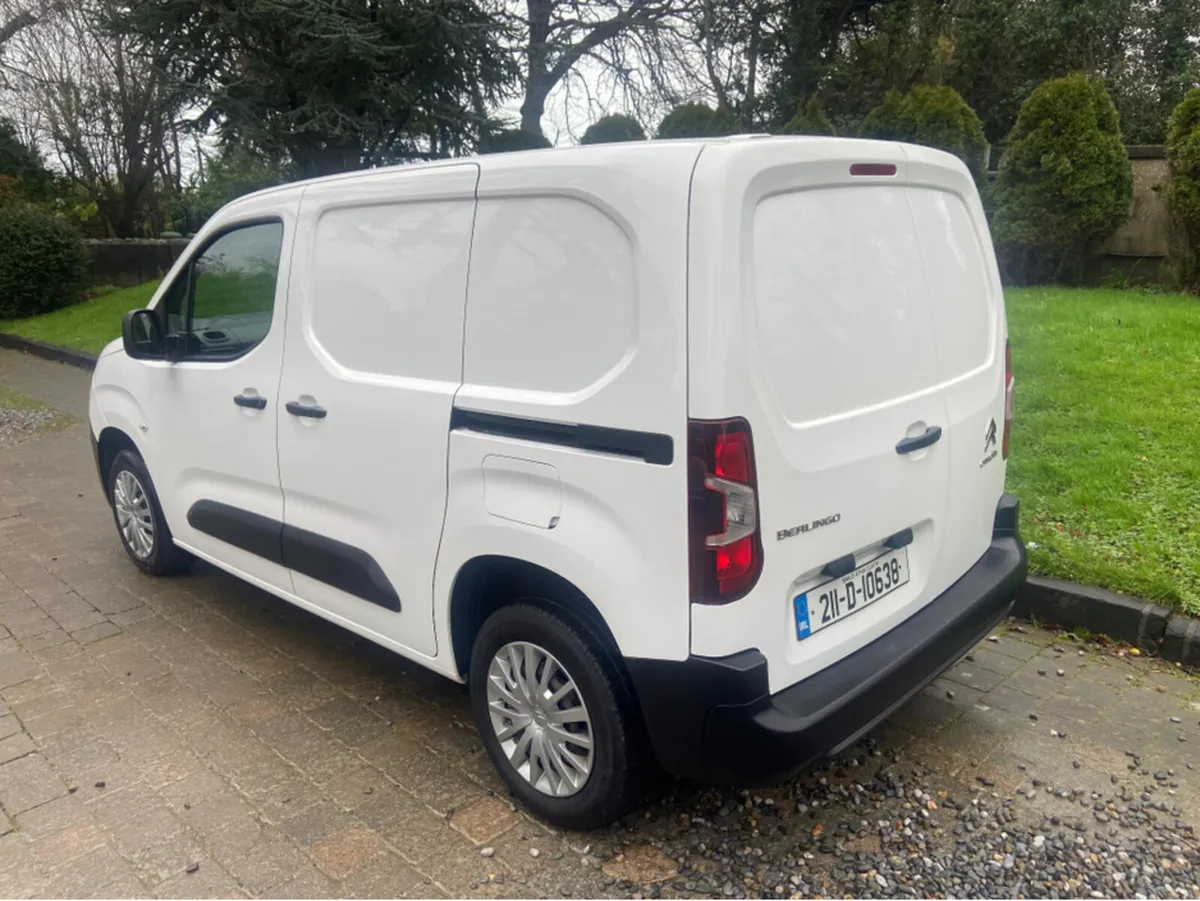 Citroen Berlingo LX 1.5 BLUEHDI 75 S&S 650KG //**€ - Image 3