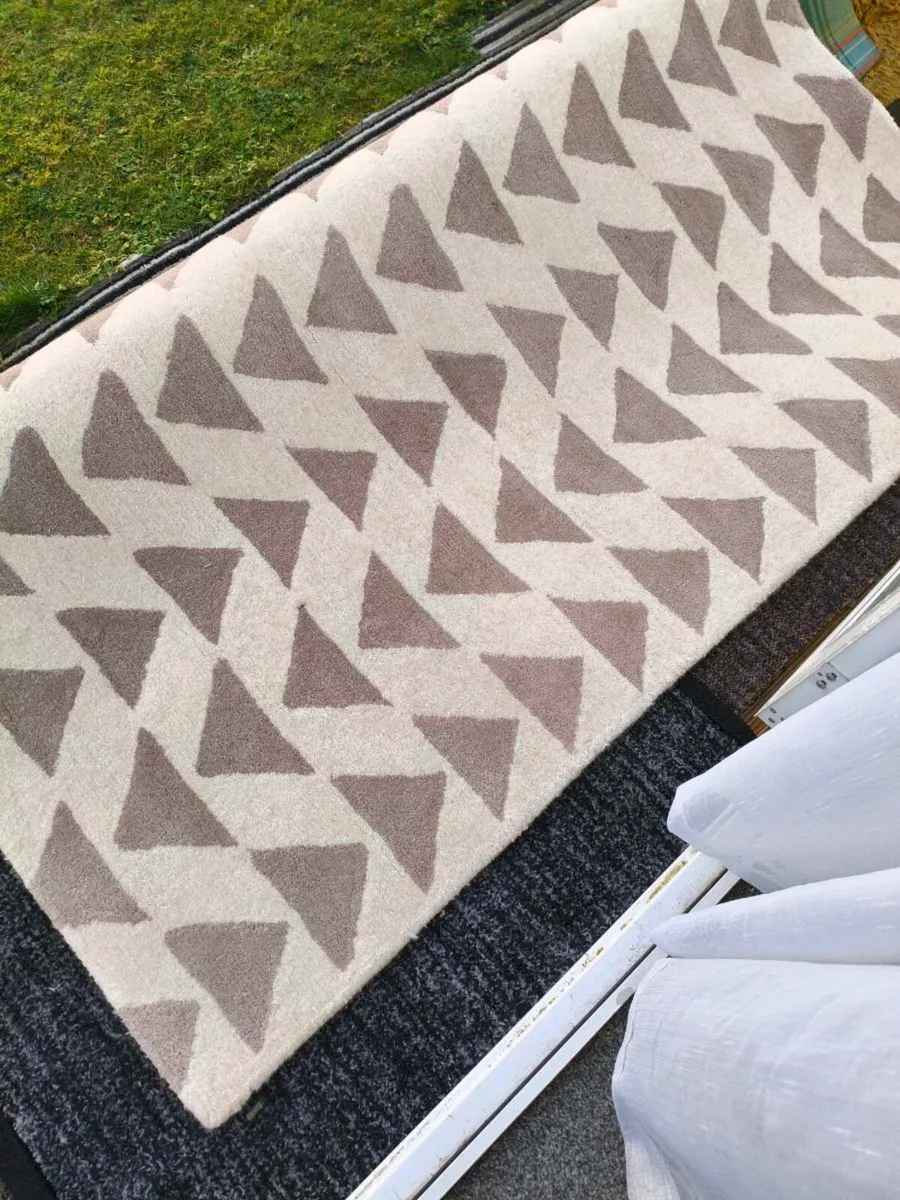 Beautiful new wool rug 70 Euro - Image 1