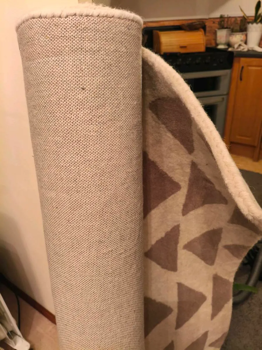 Beautiful new wool rug 70 Euro - Image 4