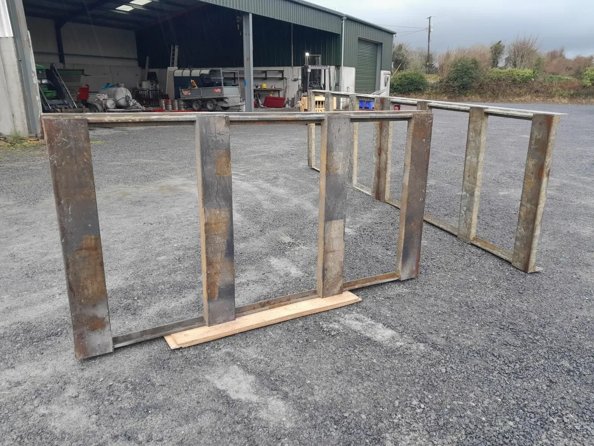 Gate Frames - Image 1