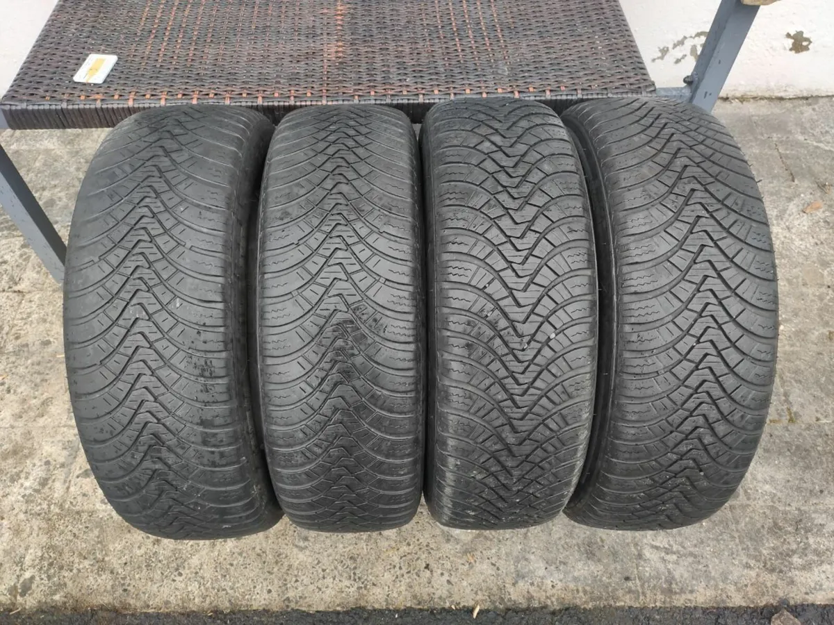 4 Laufenn 175/65 R14 M+S   All-Season Tyres - Image 3